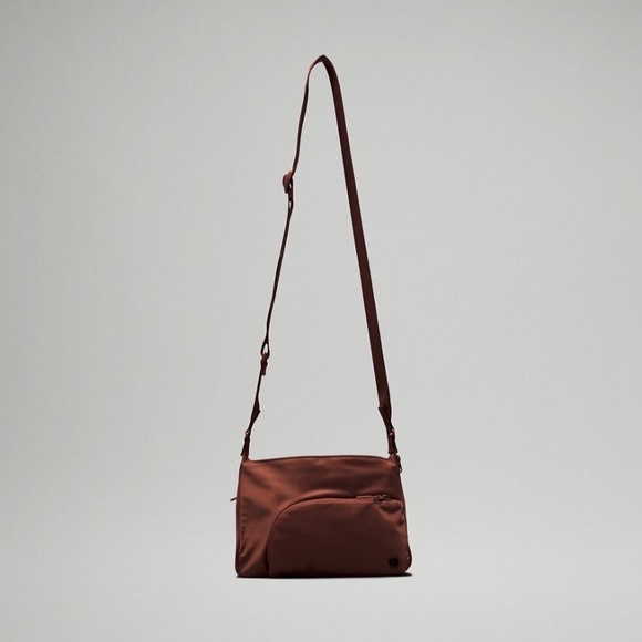 Lululemon Yoga Crossbody Bag - Picture 5 of 11